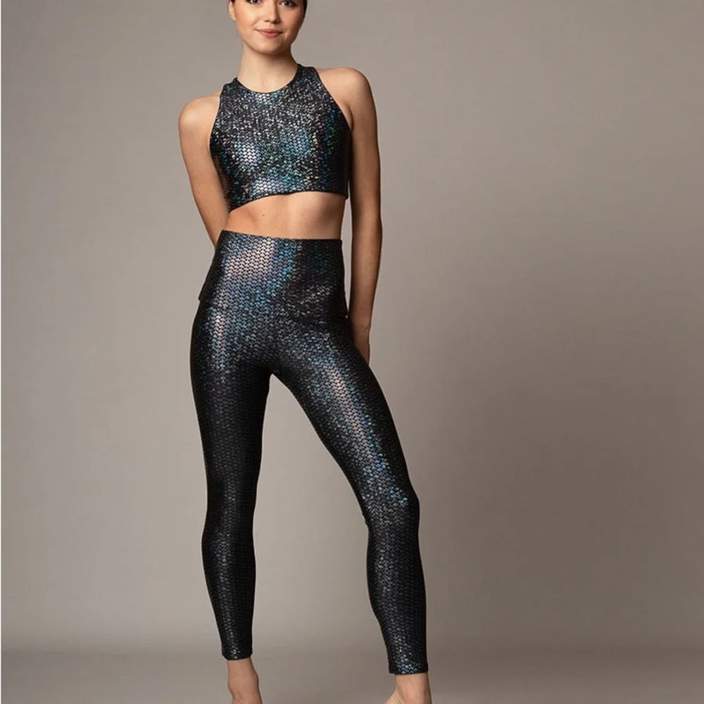 NWOT Emily Hsu Black Women's athletic set - Picture 3 of 7